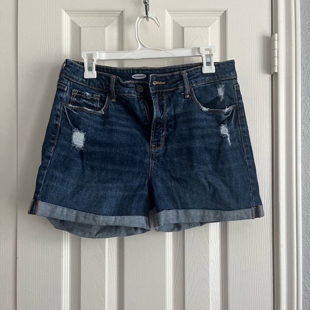 Old navy shorts, high rise, size 8